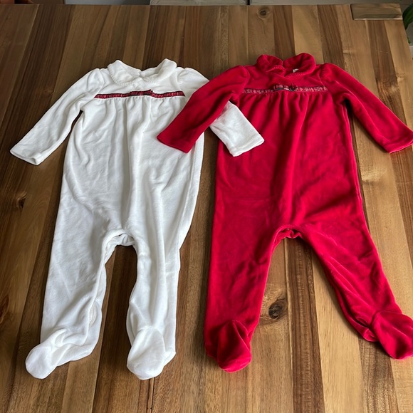 Ralph Lauren Holiday Pajamas - Set of 2 - Picture 1 of 13